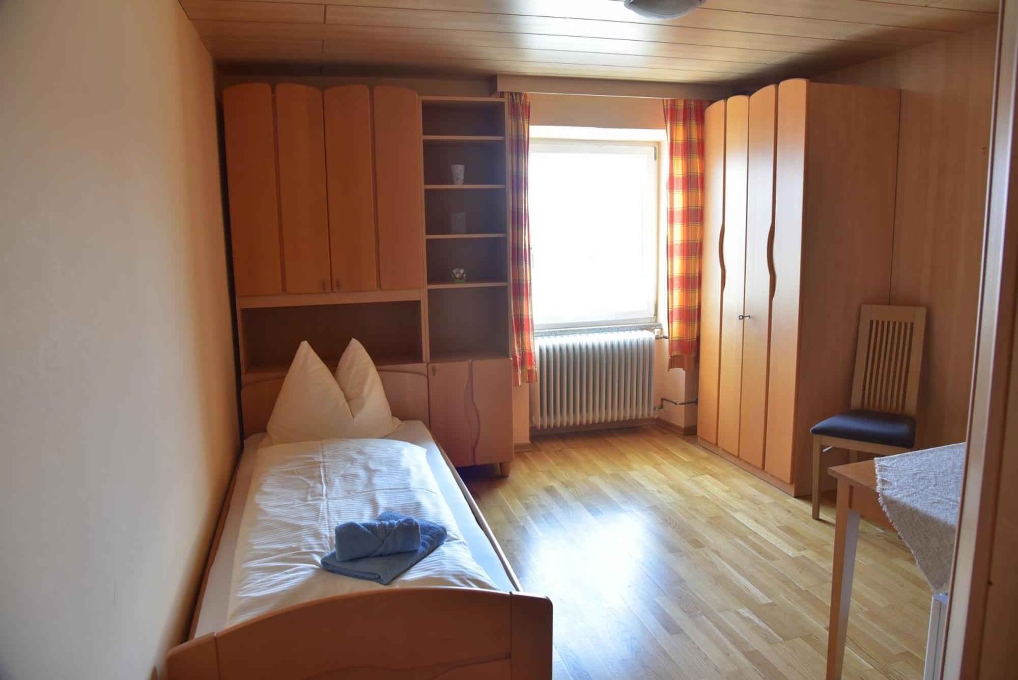 Stiftsgasthof Hochburg エクステリア 写真